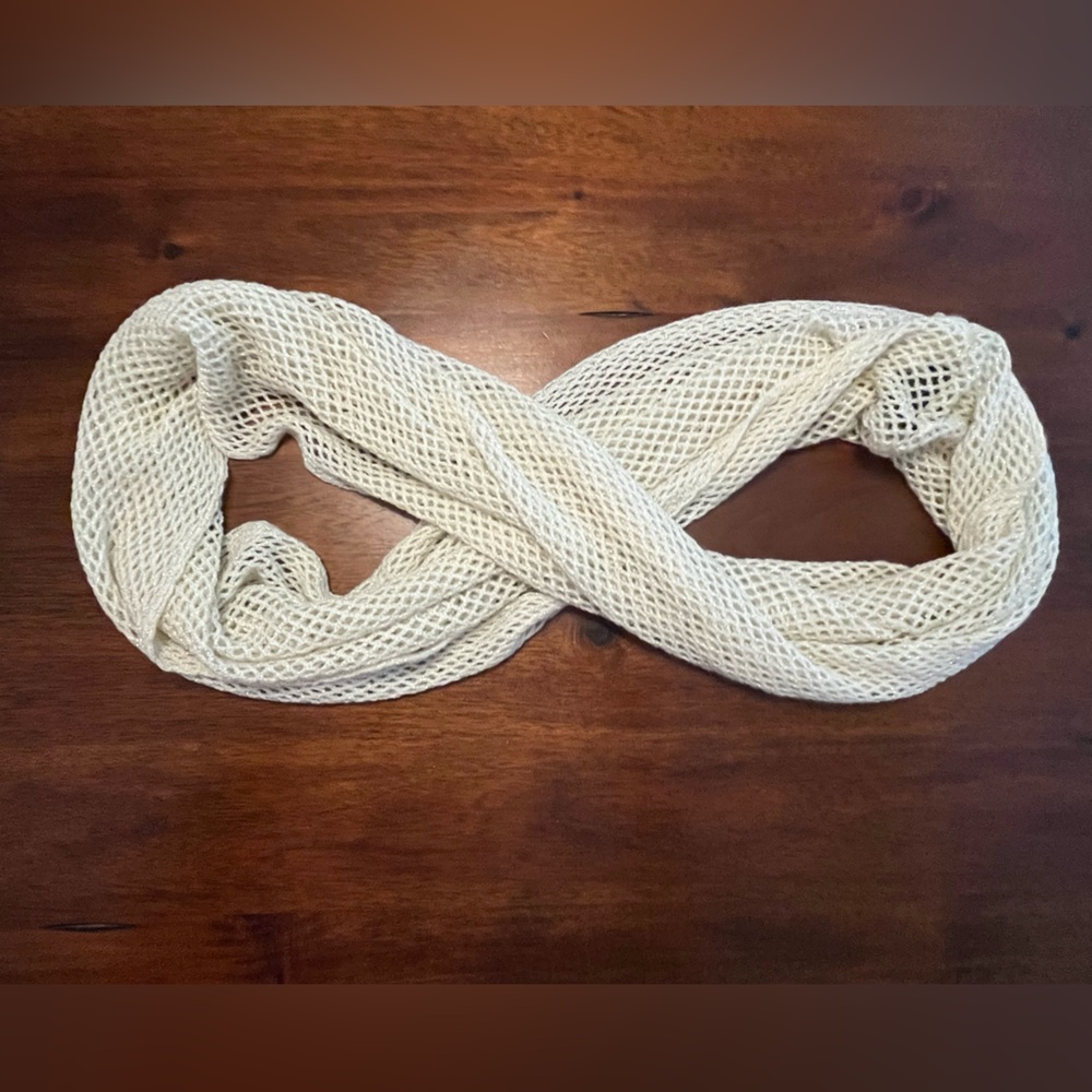 Steve Madden Infinity Scarf, cream with gold  sparkle perfect for the holidays!